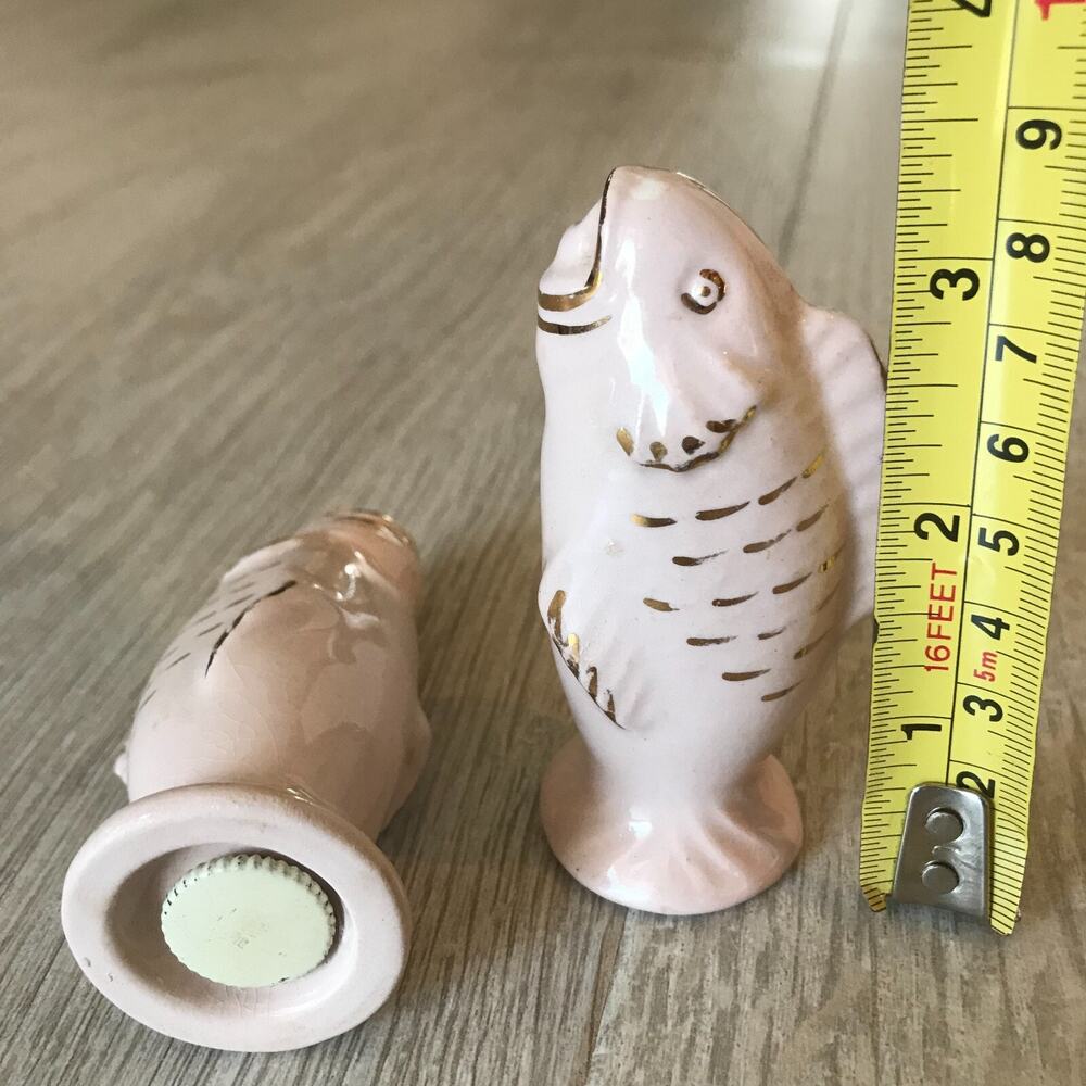 Salt and Pepper Shaker Set Fish Pink with Gold Trim Vintage Made in England Rare - Picture 10 of 11